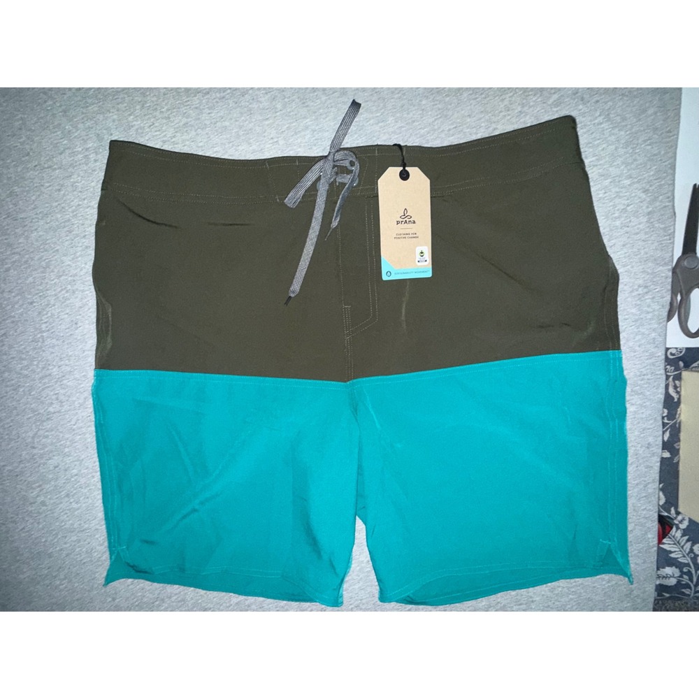 Prana Mens On the Rocks Boardshort Size 38 Green Teal Surf Swim Gorpcore NWT New